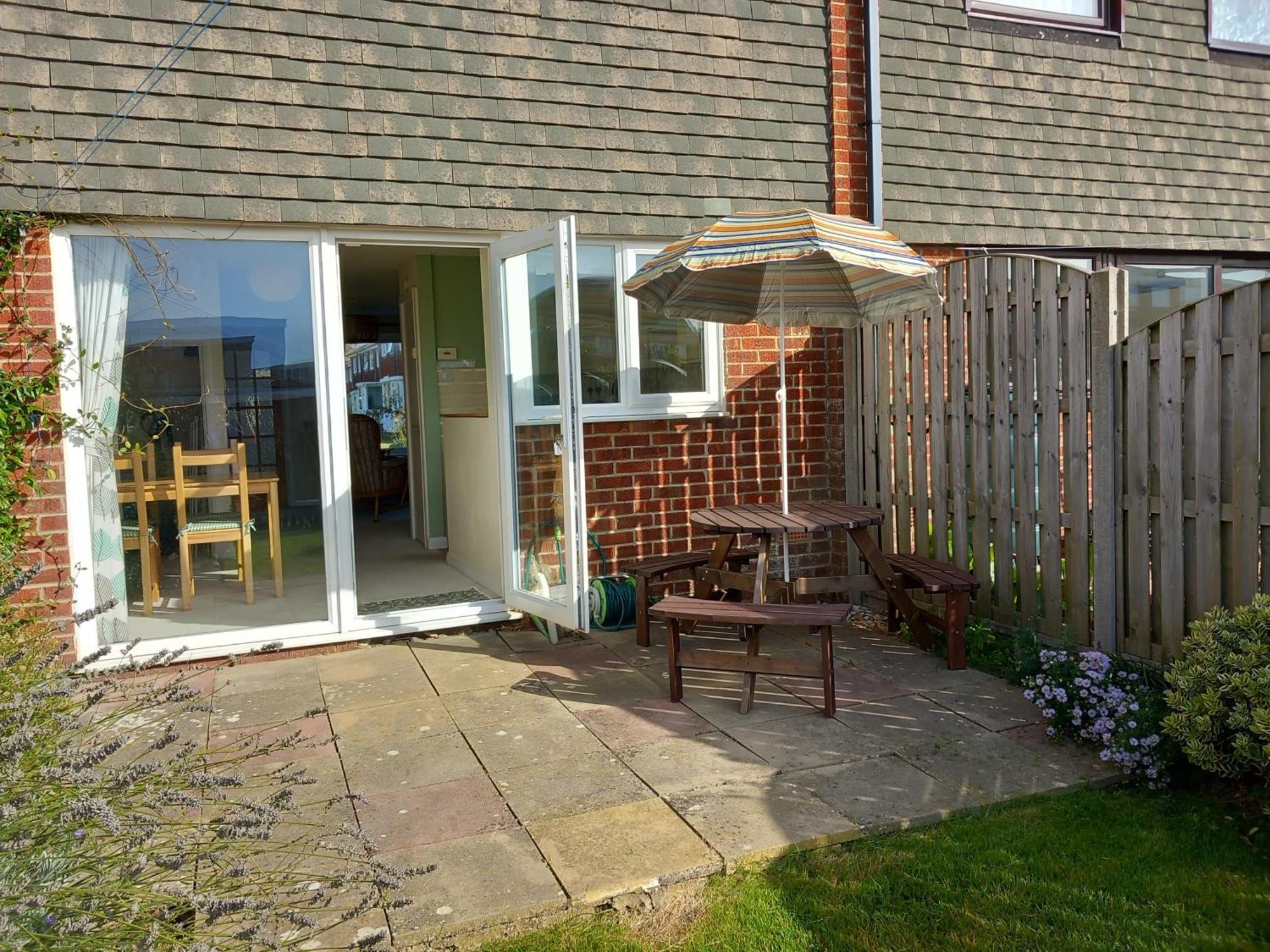 Villa Seair Rustington Exterior foto
